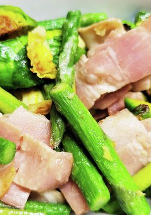 芽キャベツとアスパラのバター炒め-レシピのメイン写真