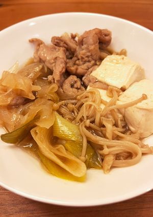 フライパンで簡単！豚こまのすき煮-レシピのメイン写真
