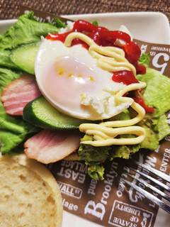 朝食に!鴨ときゅうりアボカド卵マフィン-レシピのメイン写真