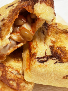 納豆キムチチーズで油揚げの挟み焼き-レシピのメイン写真