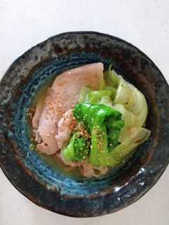レタス丸々1個使用♪簡単♪豚肉の旨々蒸し-レシピのメイン写真