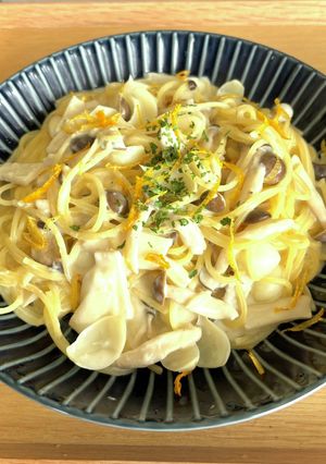 ホワイトソースできのこと百合根のパスタ-レシピのメイン写真