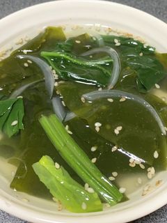 ほうれん草のわかめスープ-レシピのメイン写真