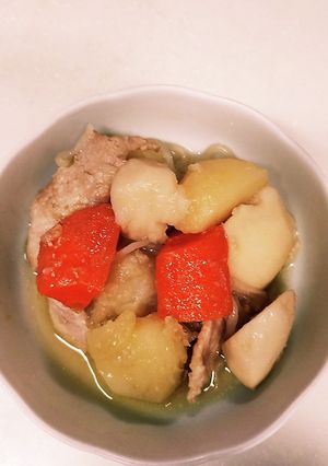 肉じゃがに里芋入れました-レシピのメイン写真