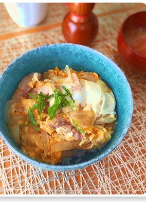 麺つゆで【丼つゆの黄金比】今日は親子丼-レシピのメイン写真