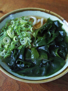 わかめうどん-レシピのメイン写真