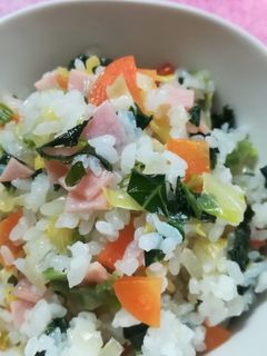 腸も冷蔵庫もスッキリ!ケールチャーハン-レシピのメイン写真