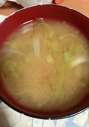 簡単キャベツde玉葱deじゃがいも味噌汁-レシピのメイン写真