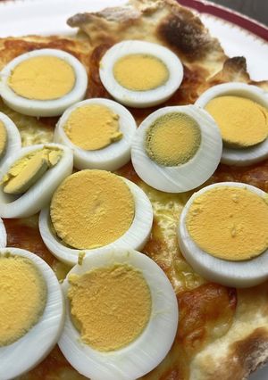 pizza aux œufs(卵のピザ)-レシピのメイン写真