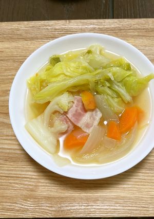 【使いきり】炊飯器でキャベツ丸ごとスープ-レシピのメイン写真
