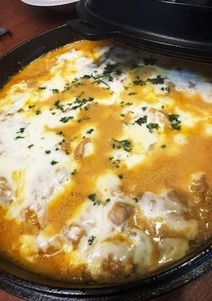 ダッチオーブンでチーズチキンカレードリア-レシピのメイン写真