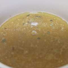 รูปของ サバ缶の液体で味噌汁(レンジで)