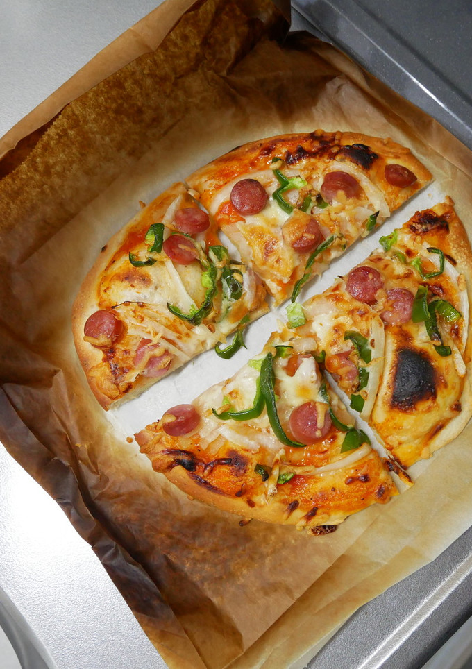 不器用自家製生地、自家製ソースで作るピザ-レシピのメイン写真