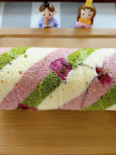 ひな祭り3色ロールケーキ-レシピのメイン写真