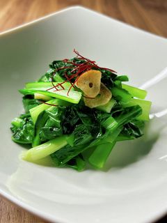 ニンニクと胡麻油が決めて!小松菜炒め-レシピのメイン写真