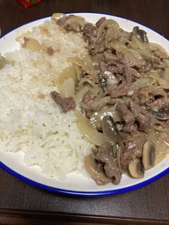 ビーフストロガノフ(白)-レシピのメイン写真