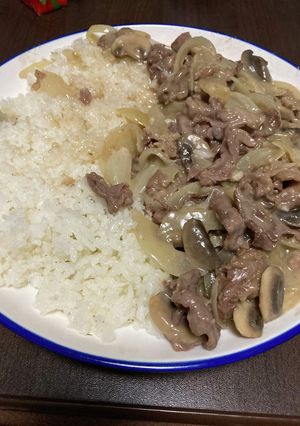 ビーフストロガノフ(白)-レシピのメイン写真