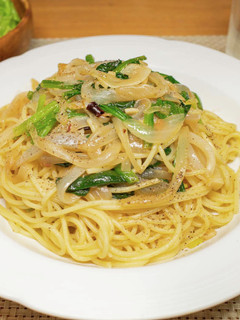 新玉ねぎとほうれん草のパスタ-レシピのメイン写真