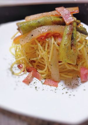 山うどとベーコンのパスタ-レシピのメイン写真