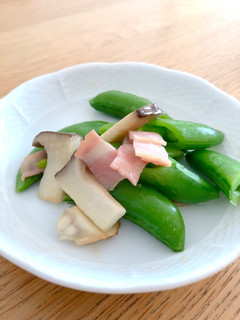 スナップえんどうとベーコンの炒め物-レシピのメイン写真