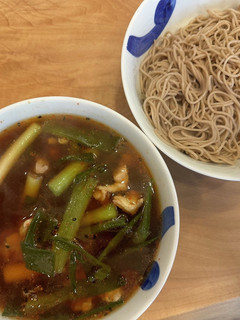 お酢が決め手 熱いつけつゆに冷たいお蕎麦-レシピのメイン写真