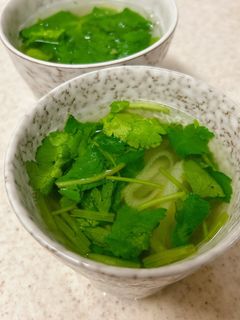 三つ葉と長ネギの鶏ガラ生姜スープ-レシピのメイン写真