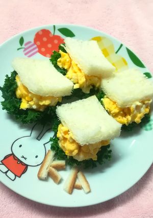 簡単！映えるひな祭りケールの菜の花サンド-レシピのメイン写真