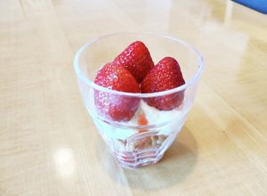 小学生でも作れるイチゴのパフェ♪-レシピのメイン写真
