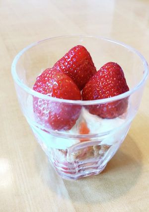 小学生でも作れるイチゴのパフェ♪-レシピのメイン写真