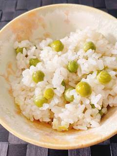 春の味覚☆えんどう豆ごはん by すばママキッチン 春の味覚☆えんどう豆ごはん by すばママキッチン