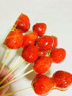 電子レンジで簡単洗い物無しのいちご飴-レシピのメイン写真