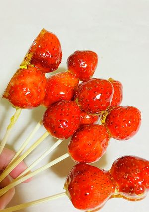 電子レンジで簡単洗い物無しのいちご飴-レシピのメイン写真