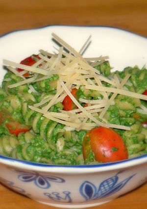 ほうれん草とくるみのペスト・パスタ-レシピのメイン写真