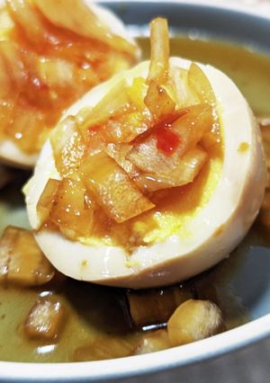 ピリっと玉ねぎ！タレも最高な麻薬卵-レシピのメイン写真