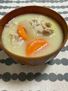 スキムミルク入り豚汁-レシピのメイン写真