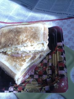 きつね玉子焼きビアソチーズのホットサンド-レシピのメイン写真