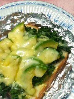 カンタン朝食!ケールのグリーントースト-レシピのメイン写真