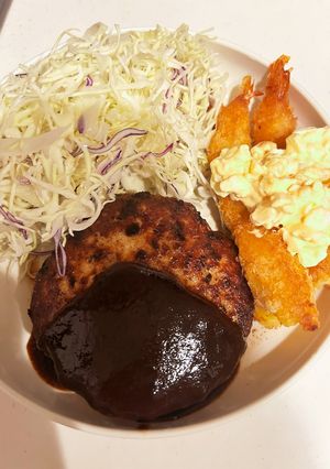 肉汁たっぷりハンバーグ-レシピのメイン写真