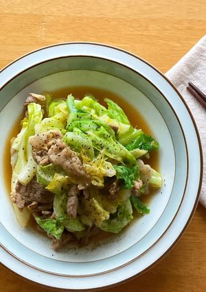 材料2つ*豚こまとキャベツのバター醤油*-レシピのメイン写真