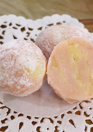 いちごパウダーでお手軽♡いちごの生チョコ-レシピのメイン写真