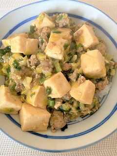 餃子の具をアレンジランチ!麻婆丼-レシピのメイン写真