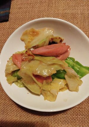 魚肉ソーセージとキャベツ炒め-レシピのメイン写真