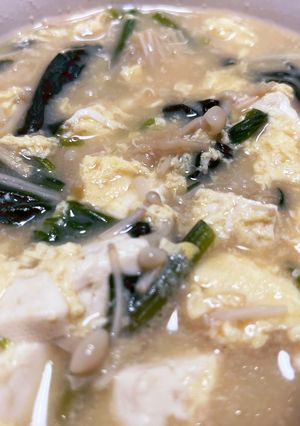 えのきとほうれん草と豆腐と卵の味噌汁-レシピのメイン写真
