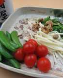 芹と鶏ささみ、裂けるチーズのサラダ