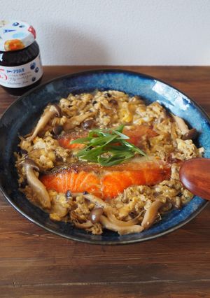 そのままでも！どんぶりでも！鮭の玉子とじ-レシピのメイン写真