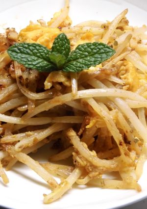 材料費約７５円 モヤシと卵の味噌炒め-レシピのメイン写真