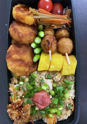 頑張るパパへ84炊き込みご飯弁当-レシピのメイン写真