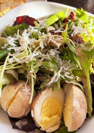 しらすと野菜とサラダミックス＋味玉-レシピのメイン写真