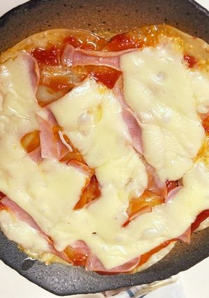 余った餃子の皮でパリピザ！！-レシピのメイン写真