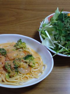 ぷりぷり♪えびのトマトクリームパスタ-レシピのメイン写真
